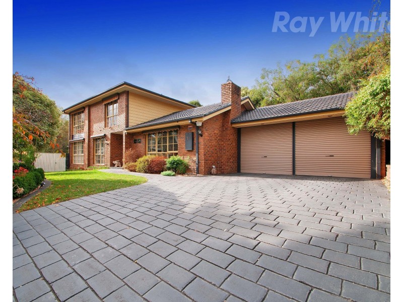 11 PEPPERMINT Place, Croydon Hills VIC 3136