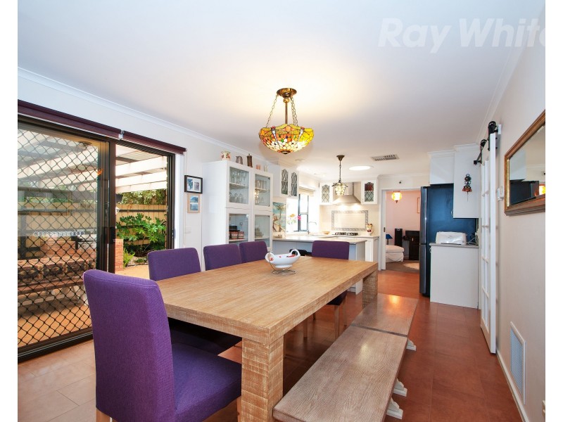 11 PEPPERMINT Place, Croydon Hills VIC 3136