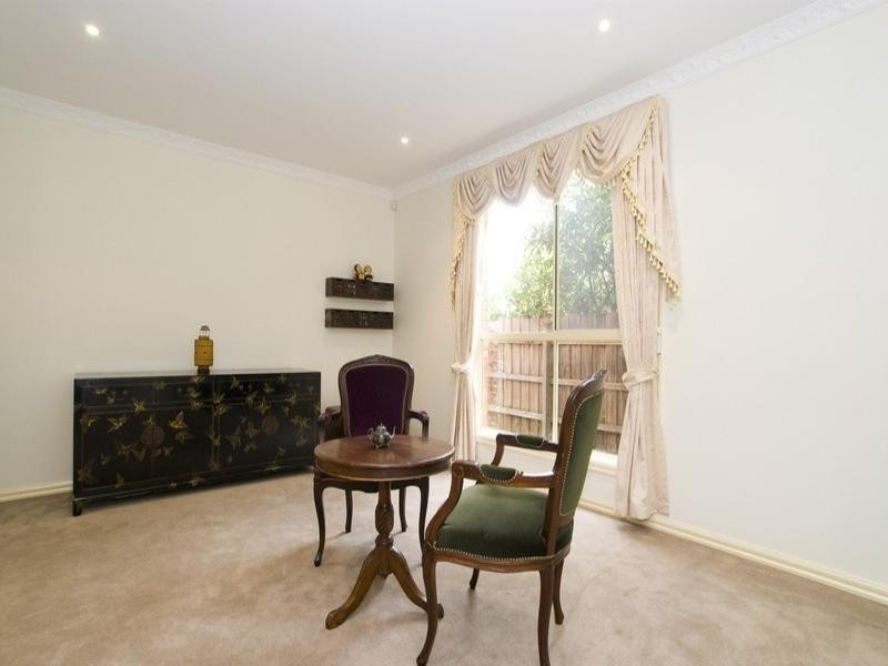 11 NYANDA Court, Croydon VIC 3136