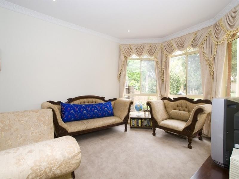 11 NYANDA Court, Croydon VIC 3136