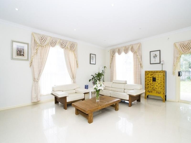 11 NYANDA Court, Croydon VIC 3136