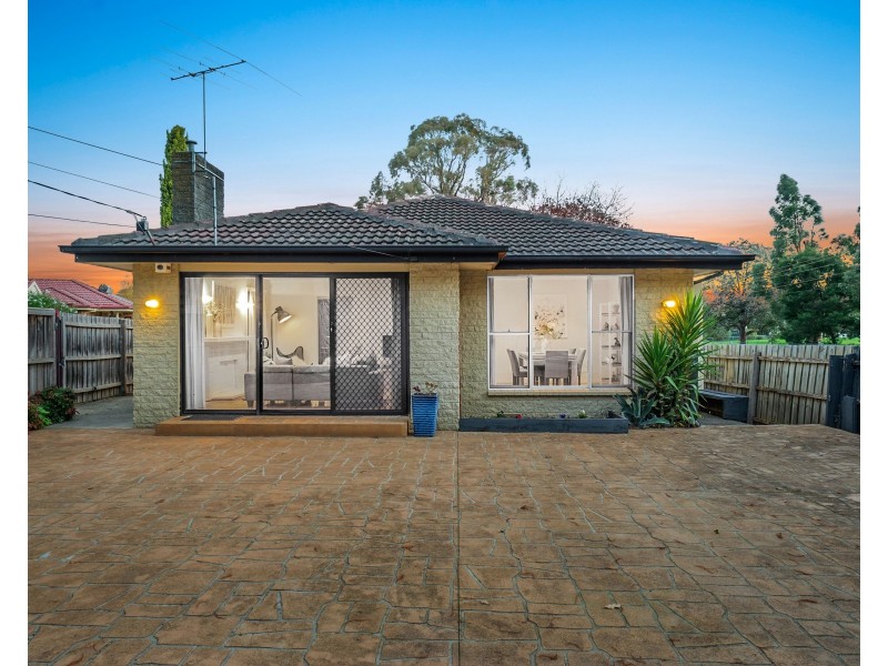 21 Emma Road, Croydon VIC 3136