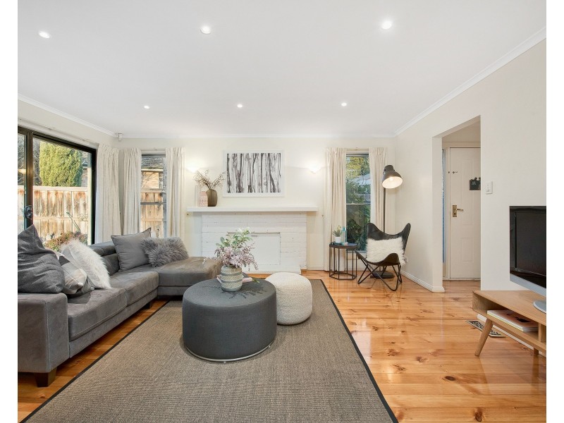 21 Emma Road, Croydon VIC 3136