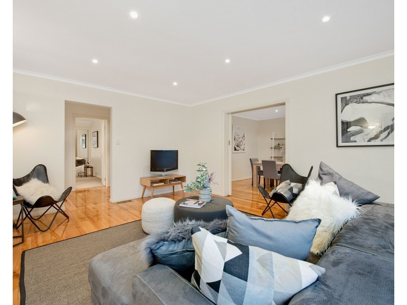 21 Emma Road, Croydon VIC 3136