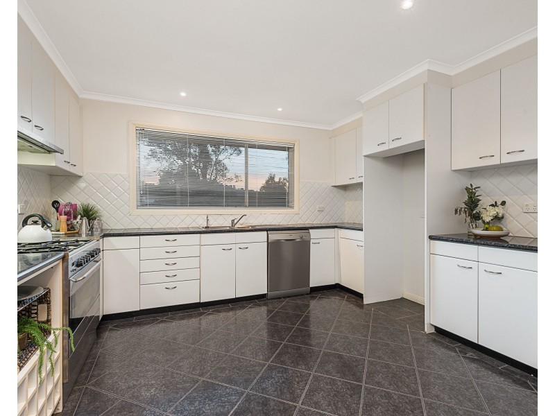 21 Emma Road, Croydon VIC 3136