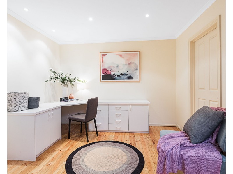 21 Emma Road, Croydon VIC 3136