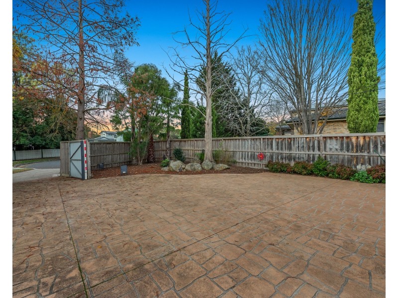 21 Emma Road, Croydon VIC 3136