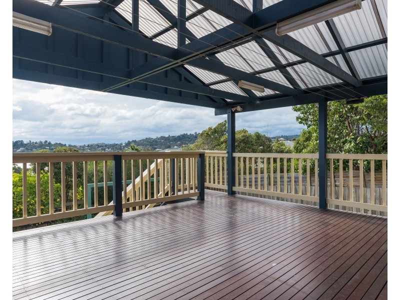 74 LAKEVIEW Drive, Lilydale VIC 3140