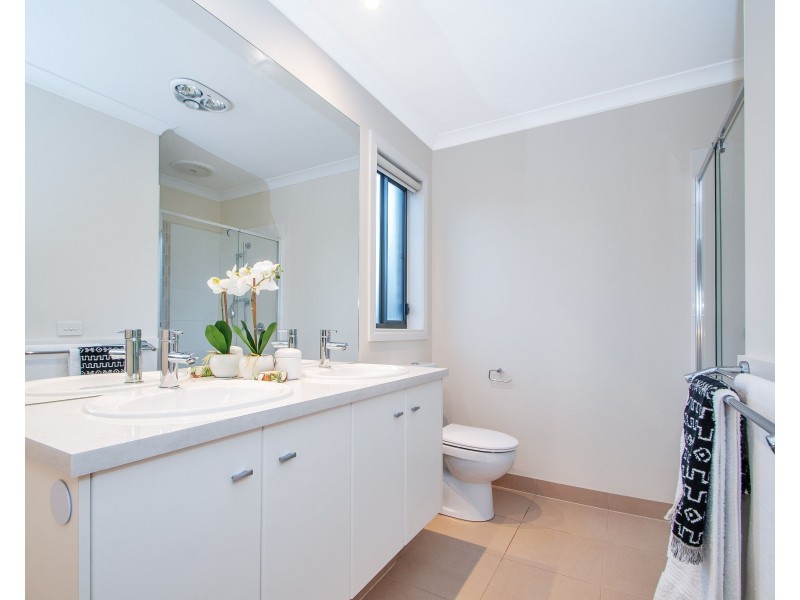 48 Bayview Rise, Bayswater North VIC 3153