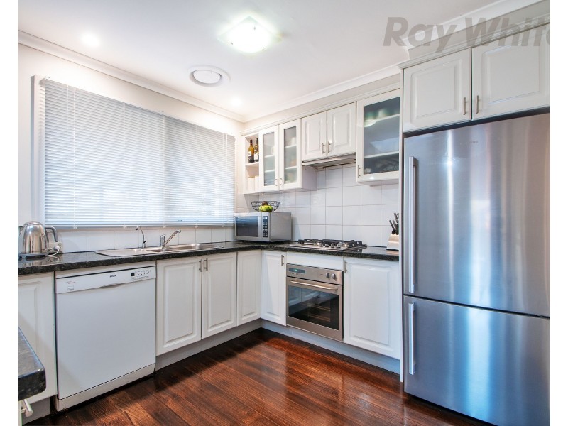 32 HOMER Avenue, Croydon South VIC 3136