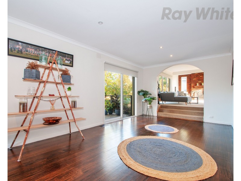 32 HOMER Avenue, Croydon South VIC 3136