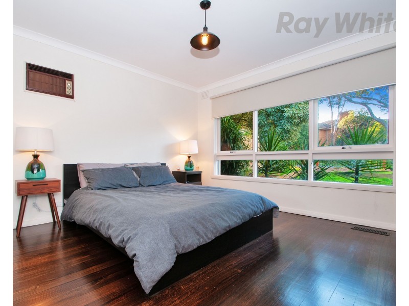 32 HOMER Avenue, Croydon South VIC 3136