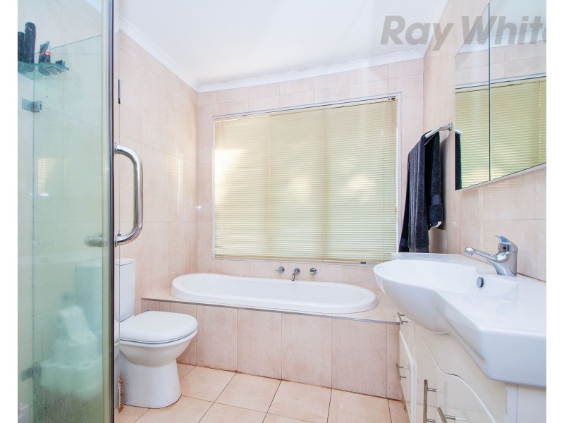 32 HOMER Avenue, Croydon South VIC 3136