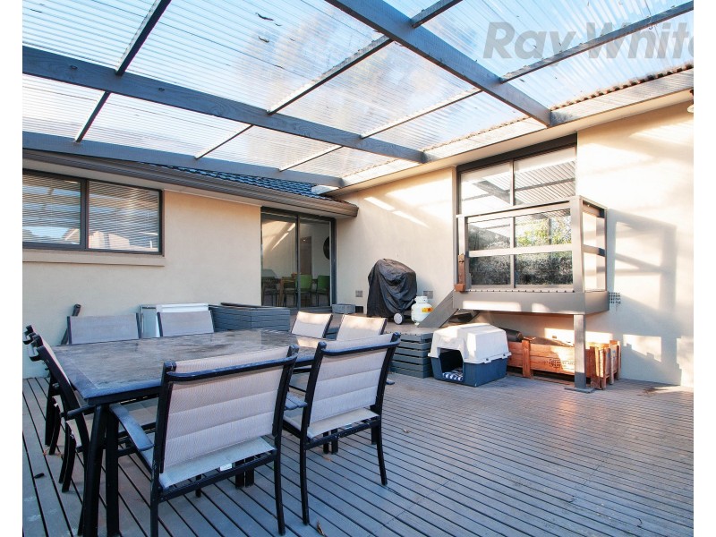 32 HOMER Avenue, Croydon South VIC 3136