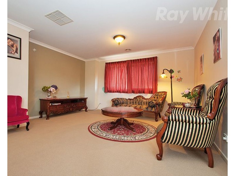 37 Norris Circuit, Croydon VIC 3136