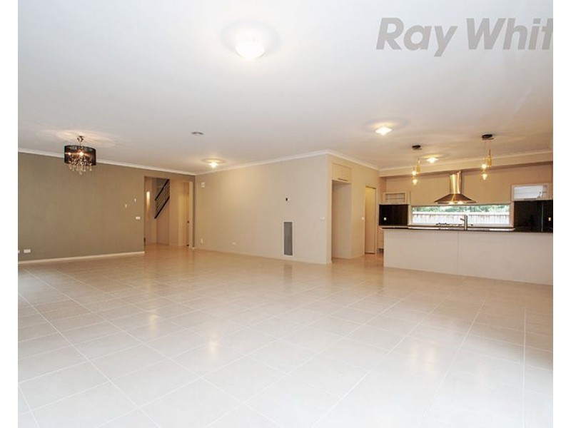 37 Norris Circuit, Croydon VIC 3136