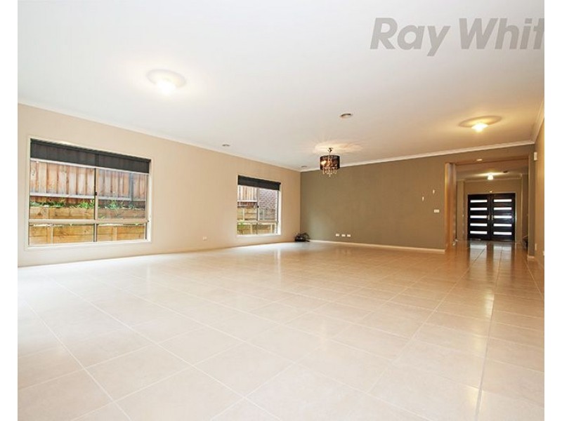 37 Norris Circuit, Croydon VIC 3136