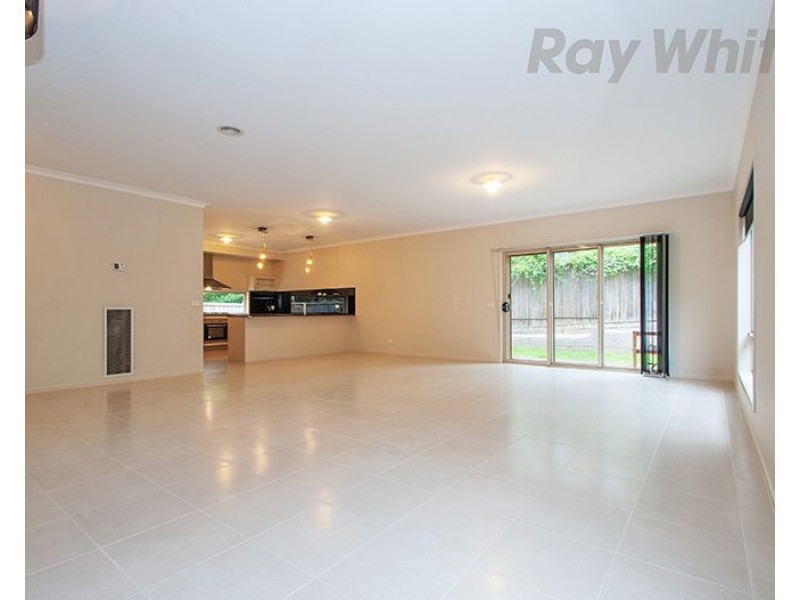 37 Norris Circuit, Croydon VIC 3136