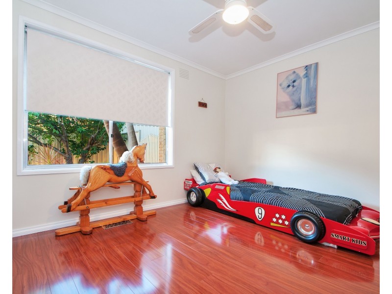 274 MANCHESTER Road, Mooroolbark VIC 3138