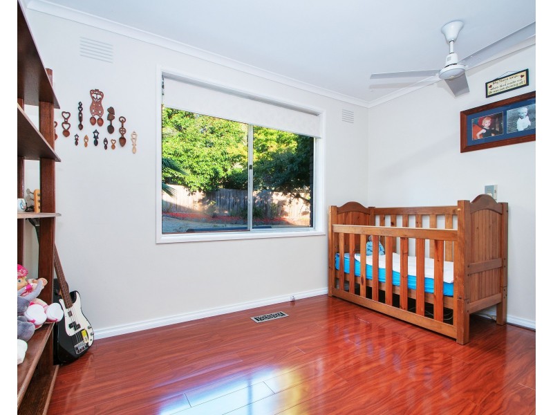 274 MANCHESTER Road, Mooroolbark VIC 3138