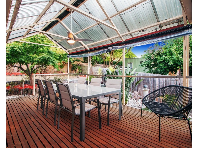 274 MANCHESTER Road, Mooroolbark VIC 3138