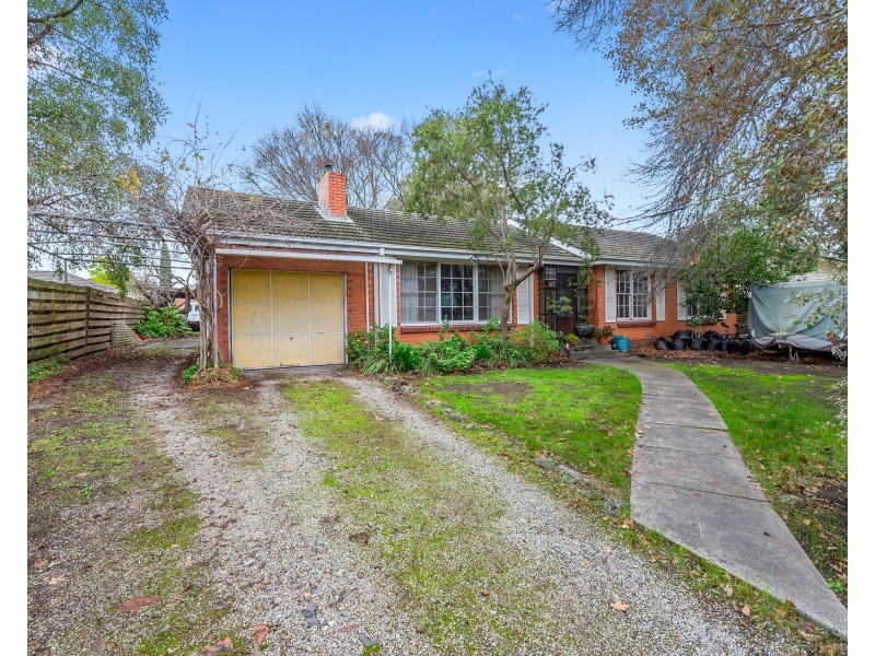 34 Jarvis Avenue, Croydon VIC 3136