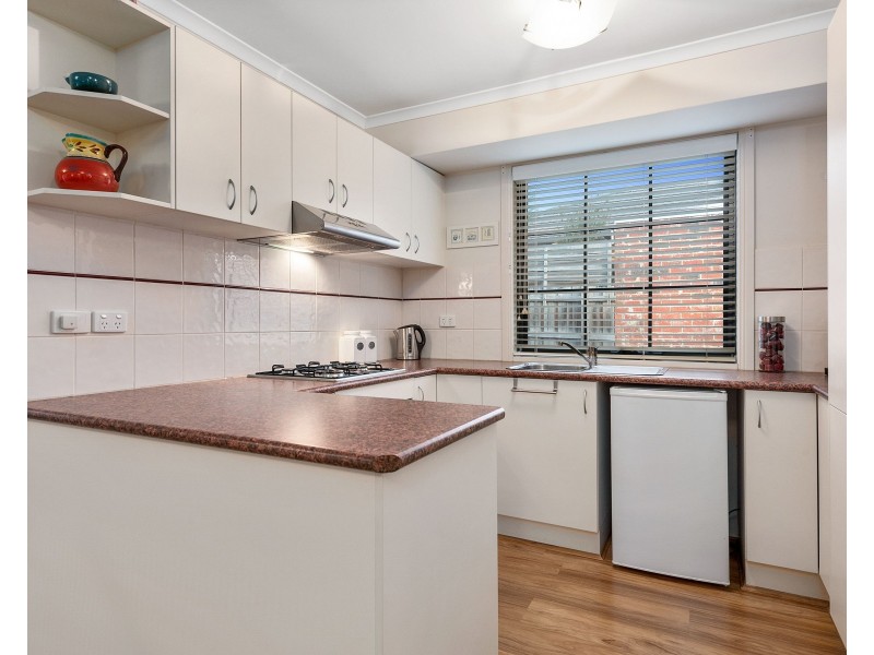 1/2 Springfield Avenue, Croydon VIC 3136