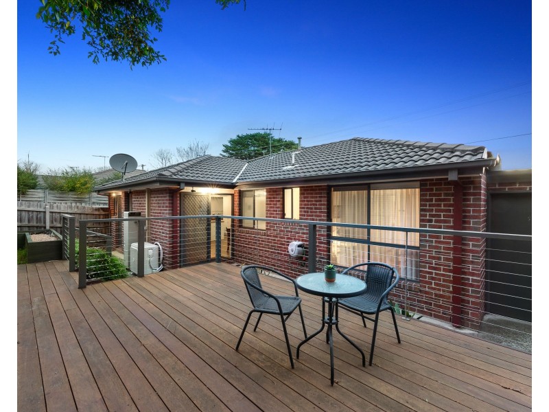 1/2 Springfield Avenue, Croydon VIC 3136