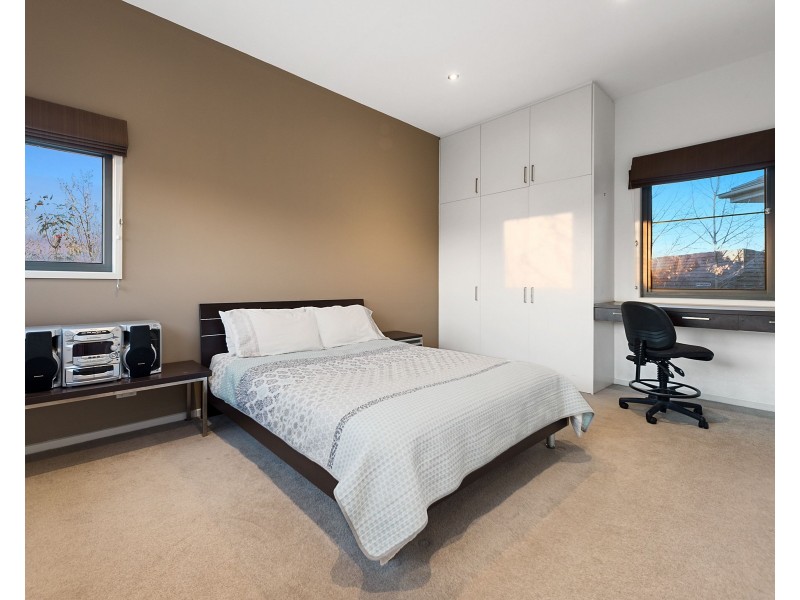 9 Pinehurst Place, Chirnside Park VIC 3116