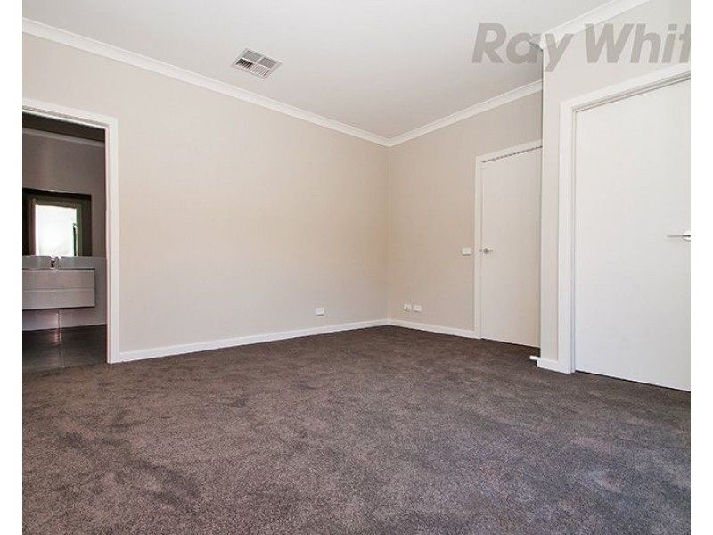 5/29 Binbrook Drive, Croydon VIC 3136