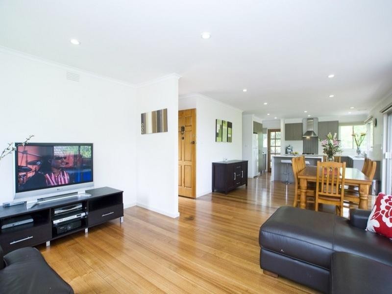 40 SHADOWPLAY Road, Mooroolbark VIC 3138