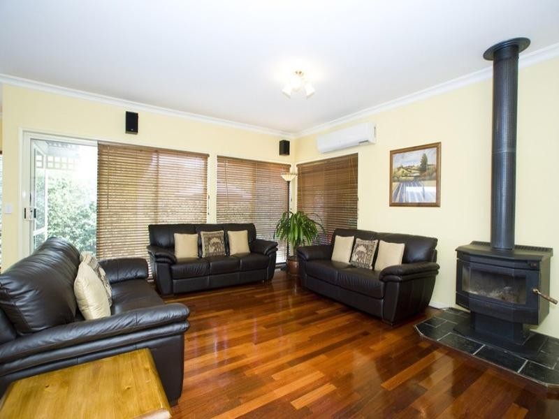 31 PAULA Way, Chirnside Park VIC 3116