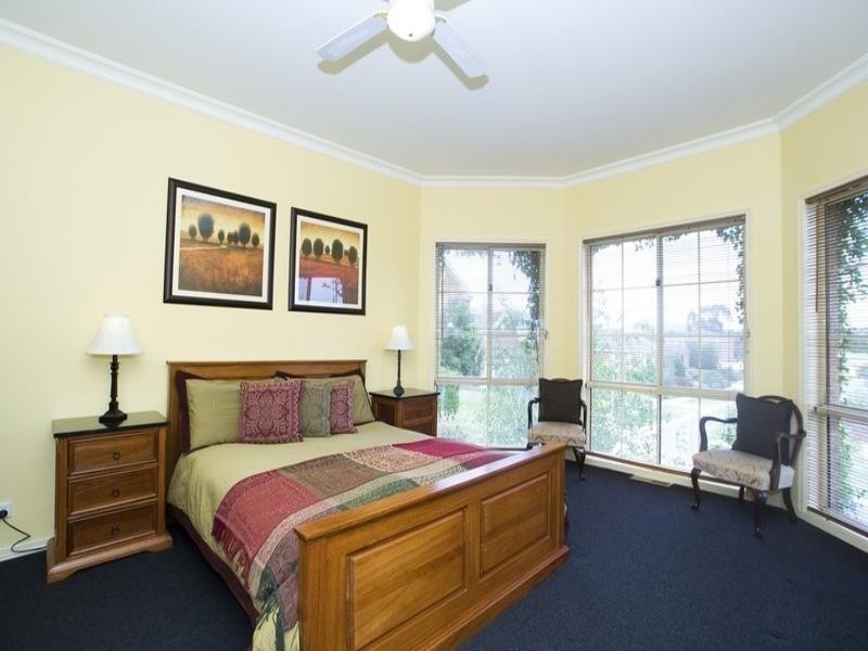 31 PAULA Way, Chirnside Park VIC 3116