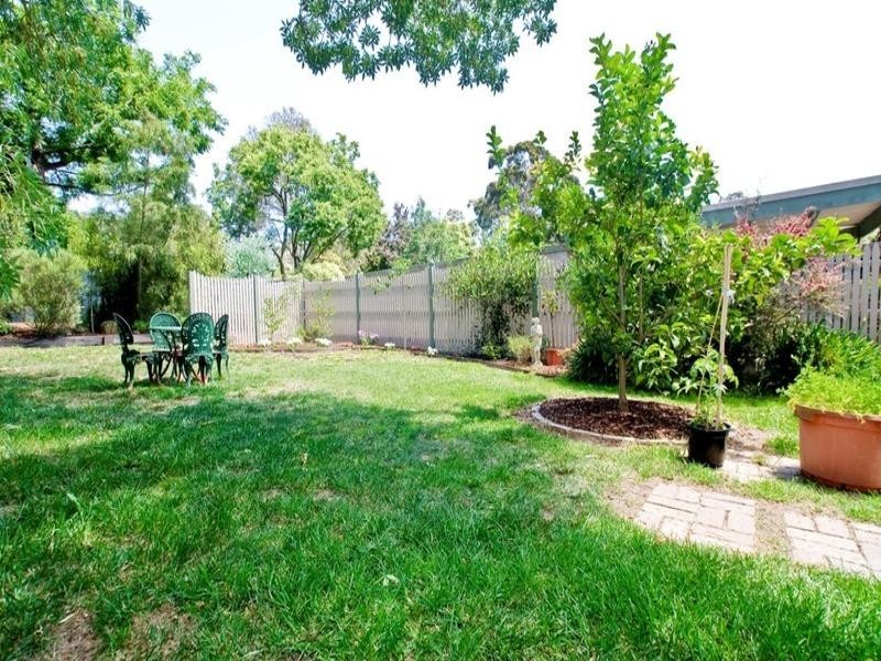 53 LYONS Road, Croydon North VIC 3136