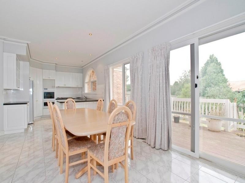 15 BILLANOOK Way, Chirnside Park VIC 3116