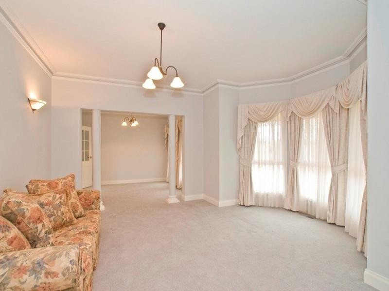 15 BILLANOOK Way, Chirnside Park VIC 3116