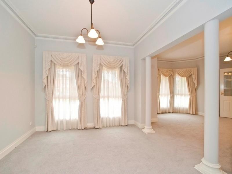 15 BILLANOOK Way, Chirnside Park VIC 3116