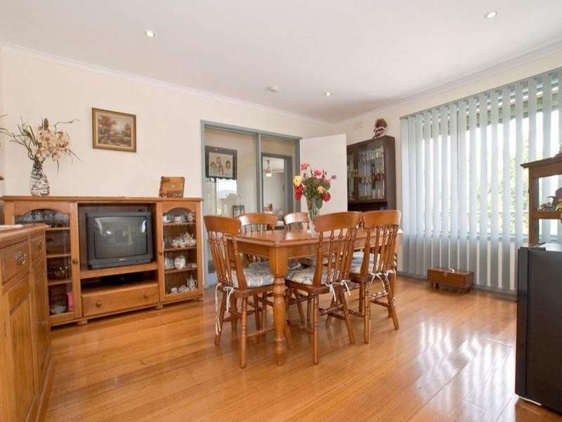 15 CAROLANNE Court, Mooroolbark VIC 3138