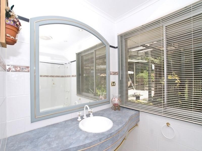 15 CAROLANNE Court, Mooroolbark VIC 3138