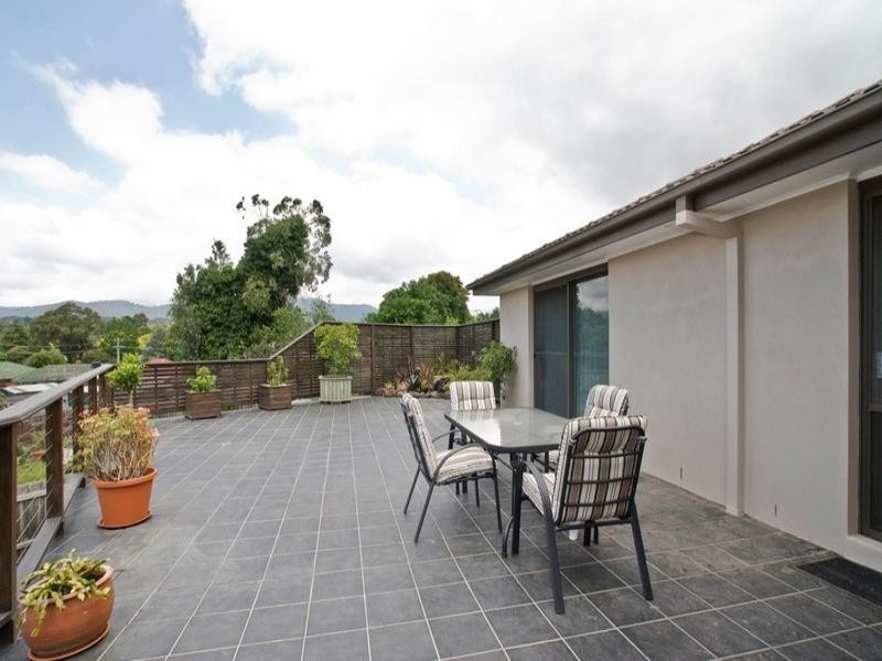 15 CAROLANNE Court, Mooroolbark VIC 3138