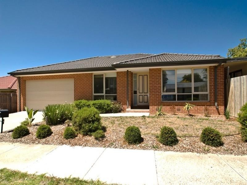 2 NICKSON Close, Bayswater North VIC 3153