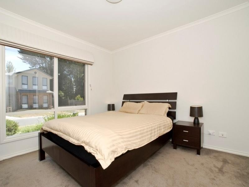 2 NICKSON Close, Bayswater North VIC 3153