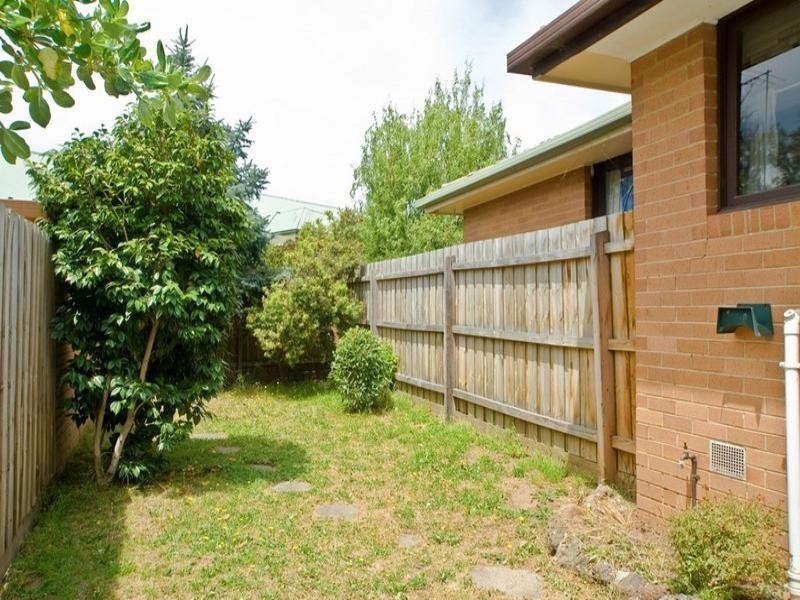 4/80 WARRANDYTE Road, Ringwood VIC 3134