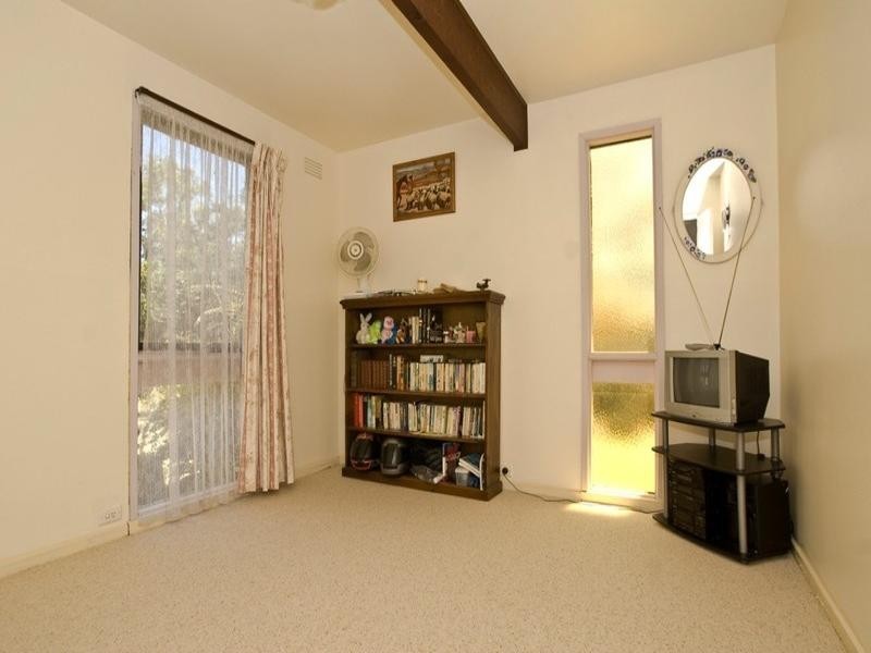 4 SHIRLEY Court, Croydon VIC 3136