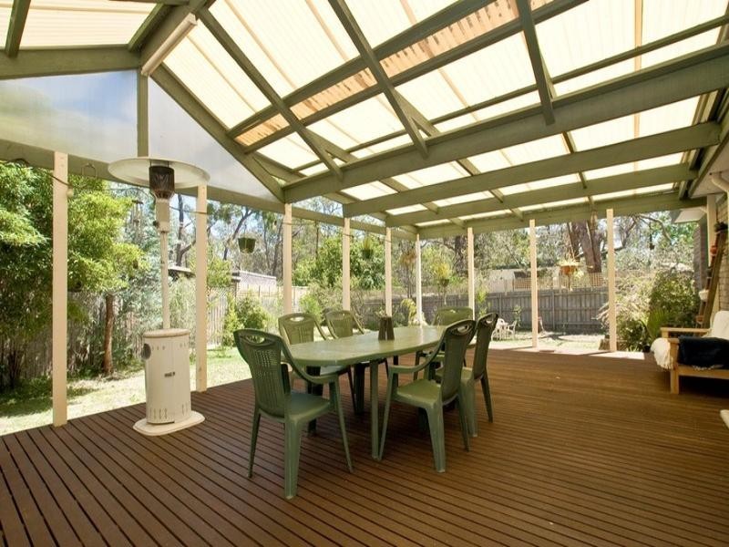 4 SHIRLEY Court, Croydon VIC 3136