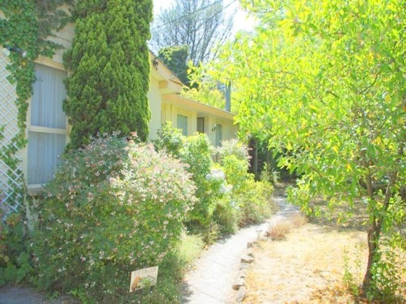 11 Wallara Crescent, Croydon VIC 3136