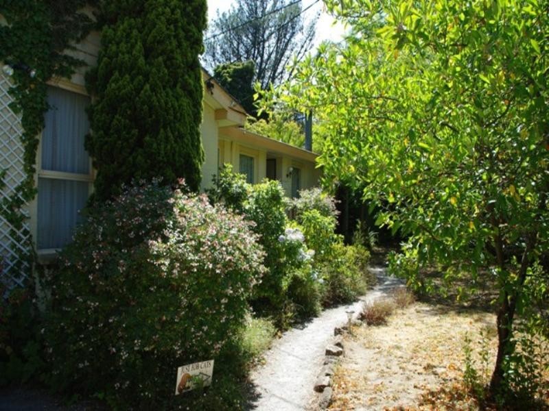 11 Wallara Crescent, Croydon VIC 3136