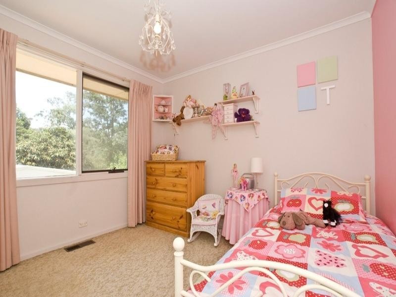 70 WARRIEN Road, Croydon North VIC 3136