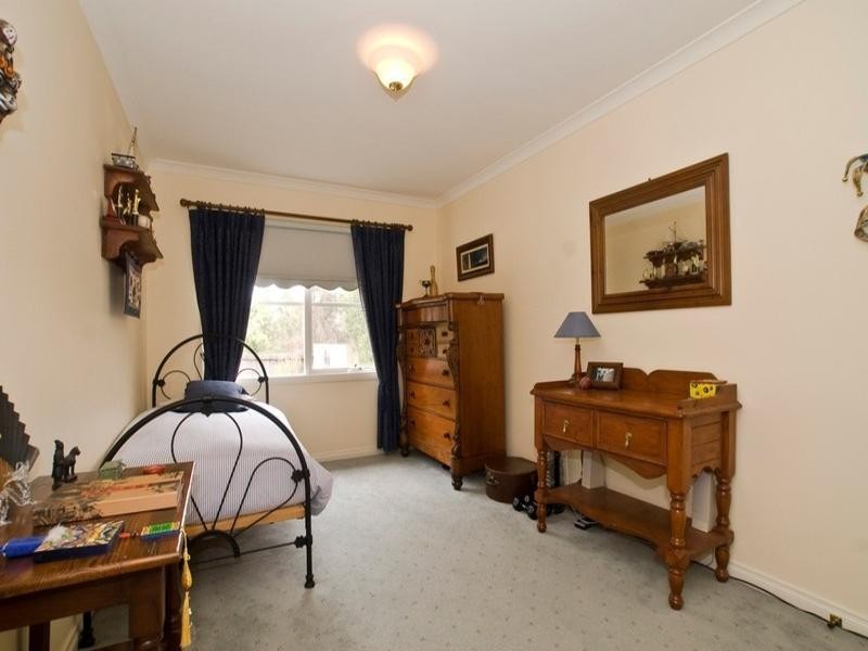 2 Morton Place, Chirnside Park VIC 3116