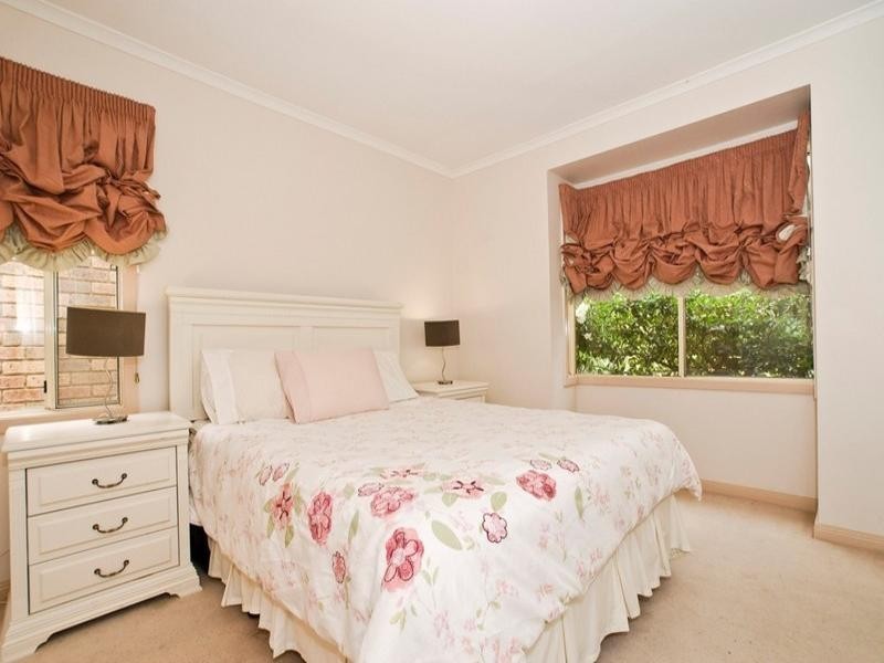 8 MAYFAIR Court, Chirnside Park VIC 3116